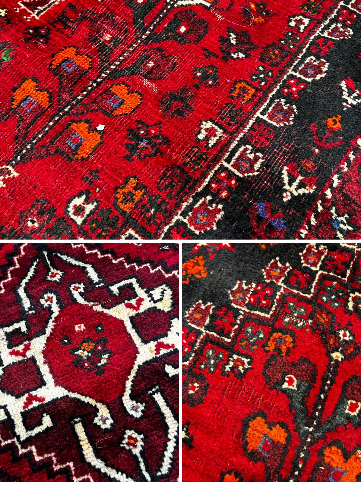 Handmade Persian Shiraz carpet 305cm x 235cm