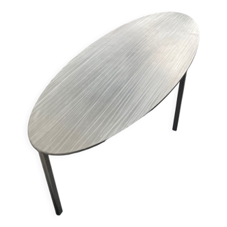 Maòli oval coffee table in brushed aluminum