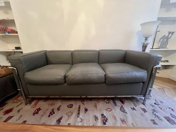 Canapé LC2 3 places Le Corbusier, Charlotte Perriand Cassina