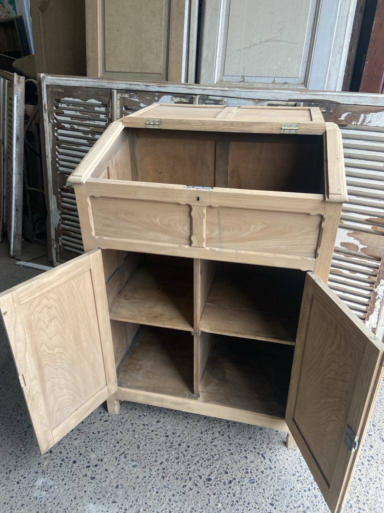 Craft furniture / desk in raw wood