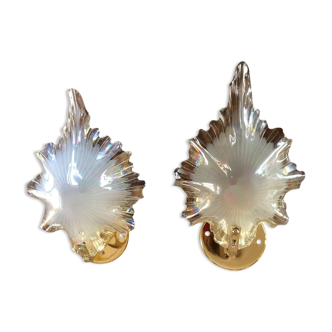 Paire d'appliques verre irisé  forme de coquillages support laiton  XXème siècle