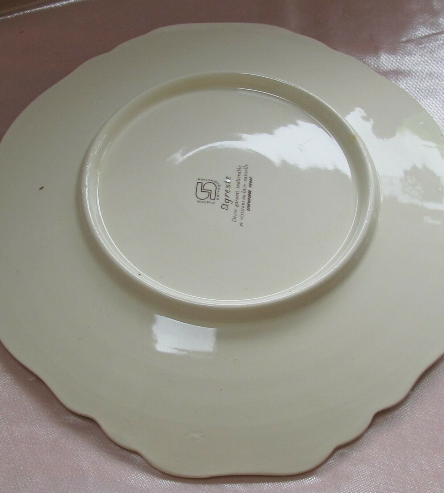 Pie dish cakes servant silent earthenware Sarreguemines service Agreste