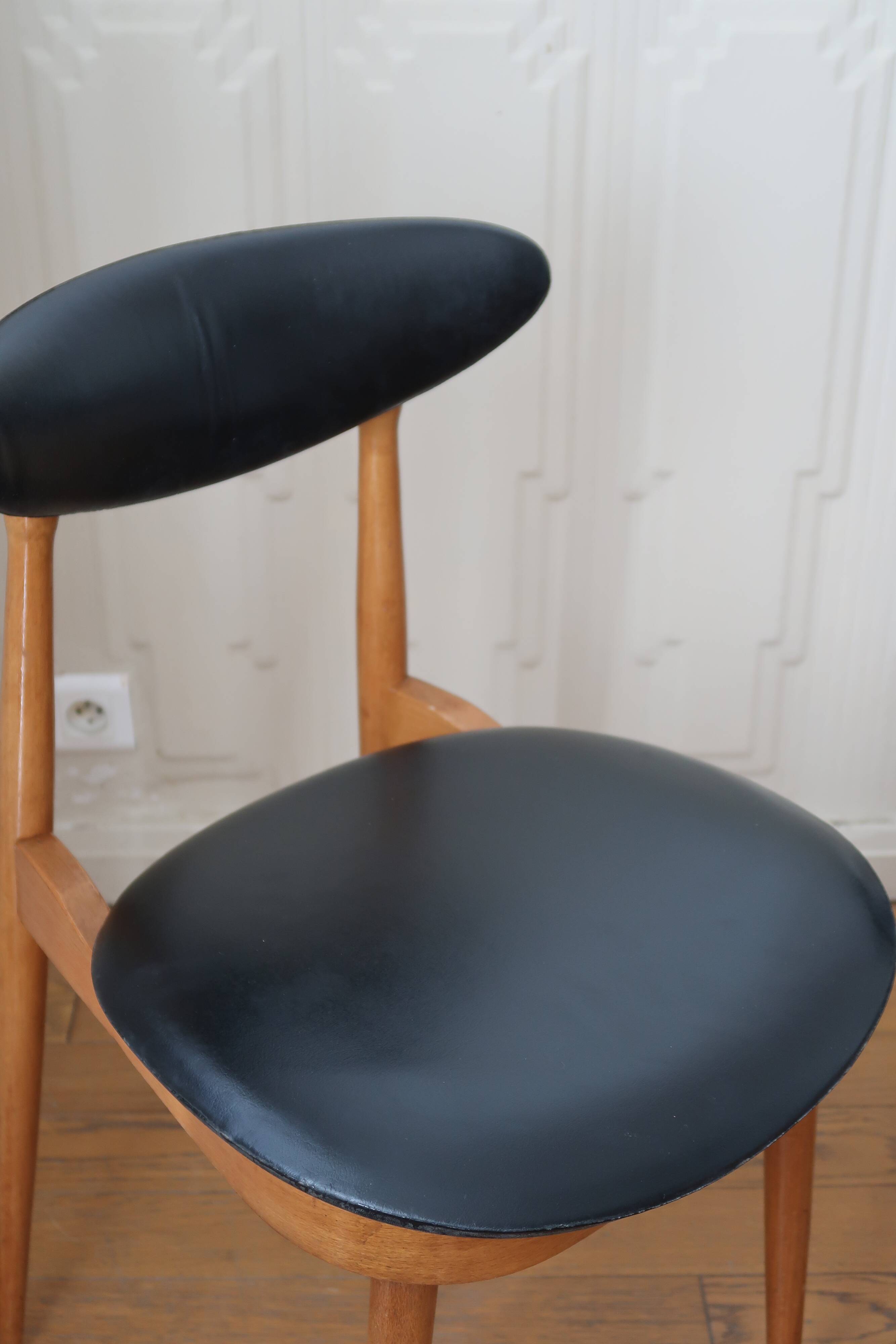 Pair of Licorne chairs by Baumann