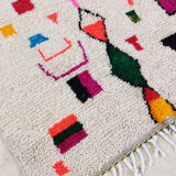 Handmade moroccan berber carpet 128x 104 cm