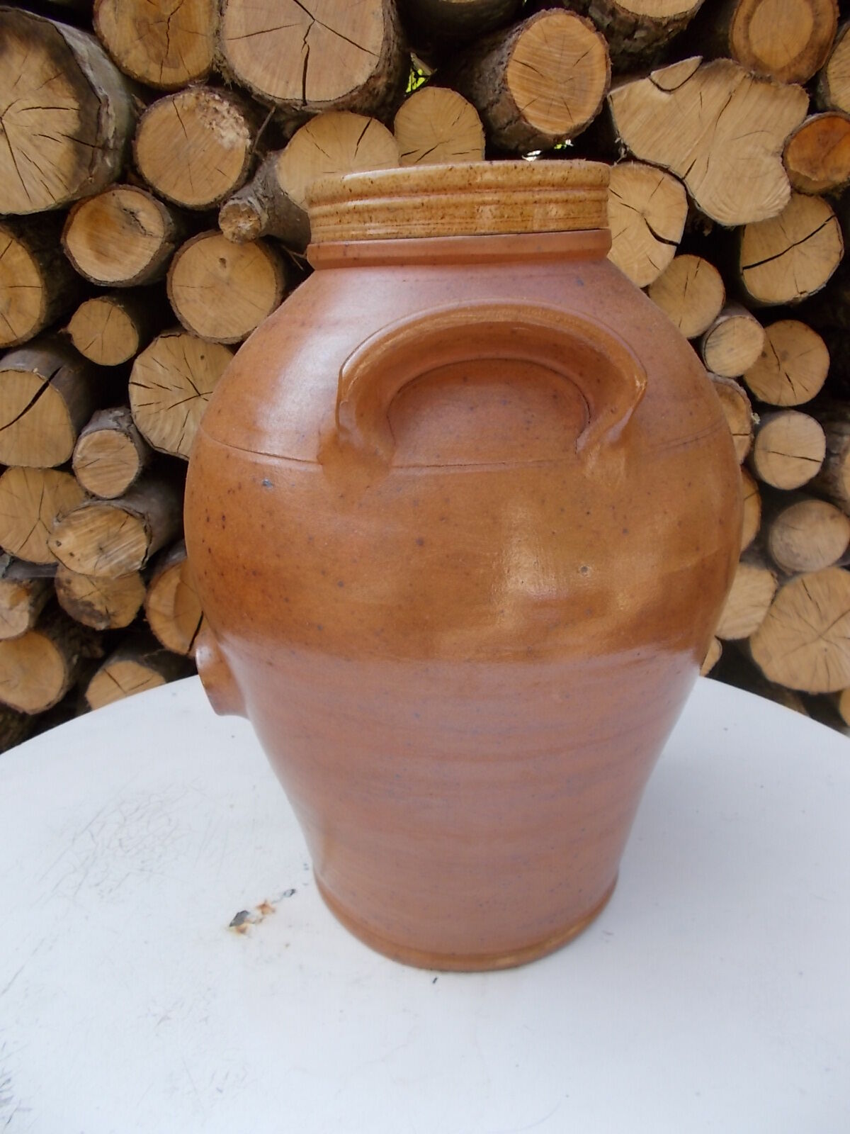 Old vinegar sandstone pot