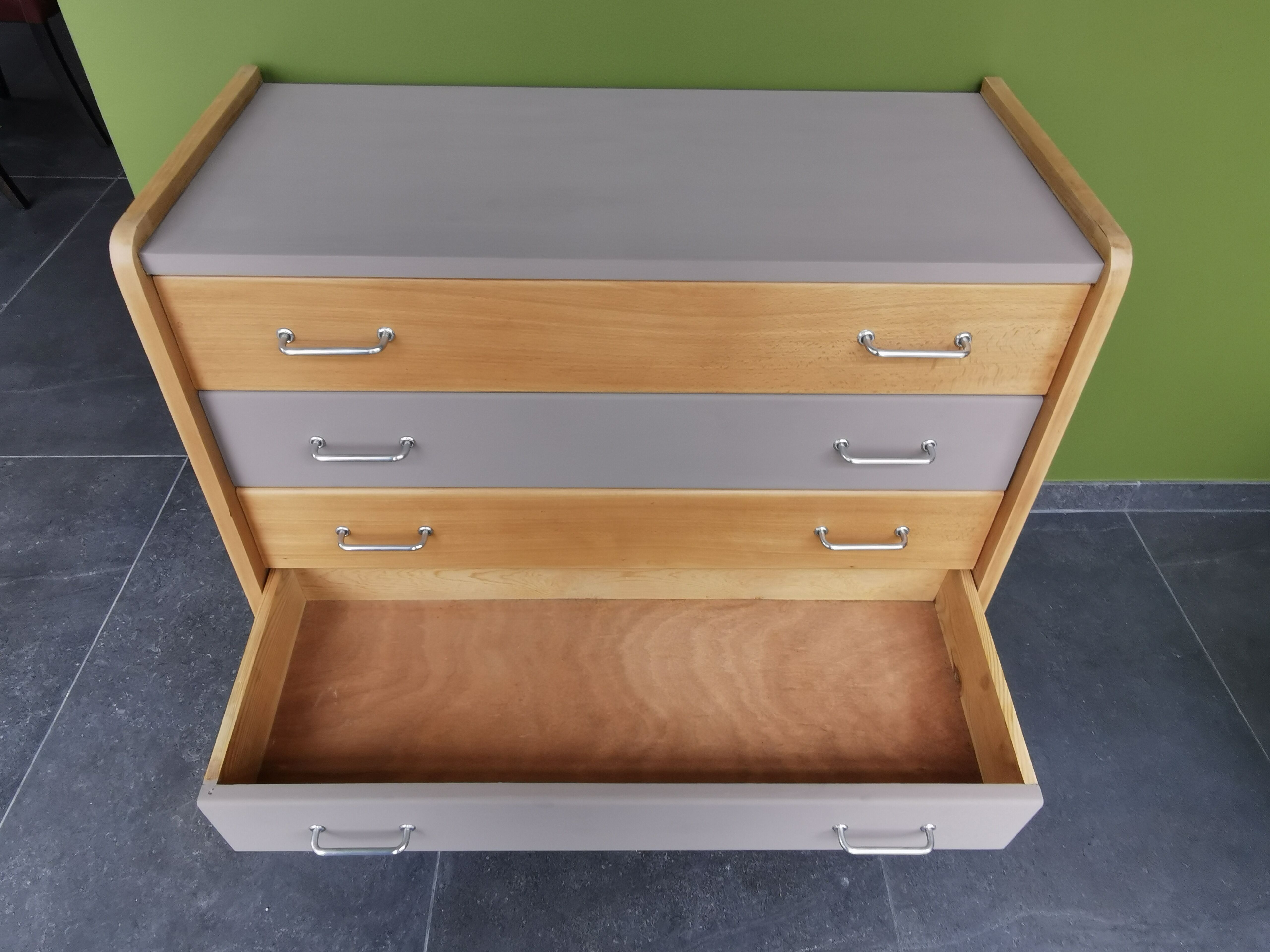 Vintage dresser redesigned 4 drawers