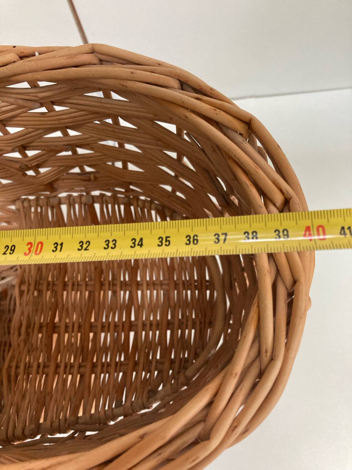 Panier d’escaliers en osier tressé, 1970