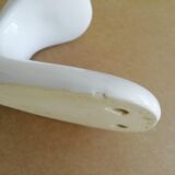 Lot de 2 patères en porcelaine