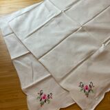 Sets of two hand-embroidered cotton napkins