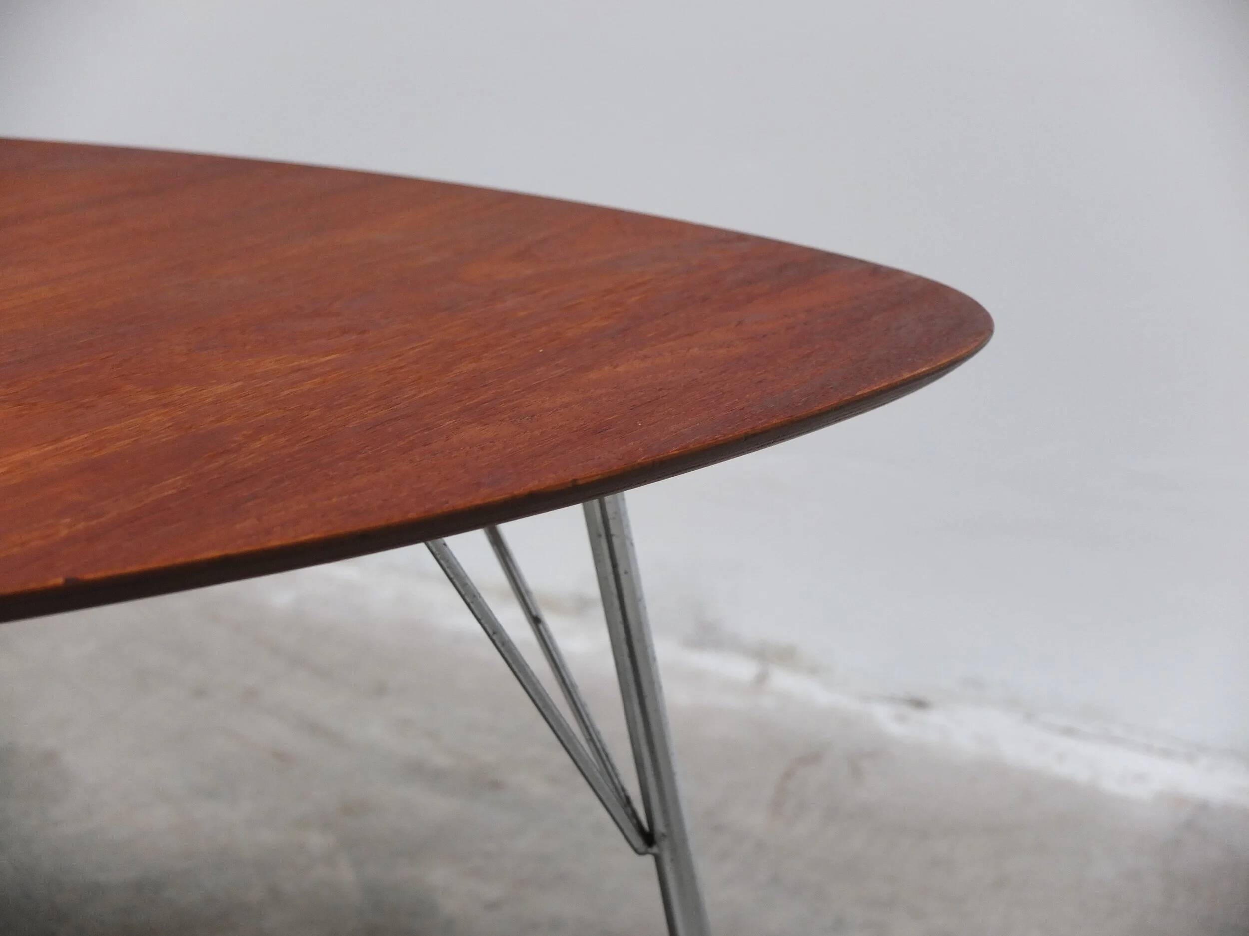 Triangular 'VL1312' side table in teak by Vermund Larsen, 1959