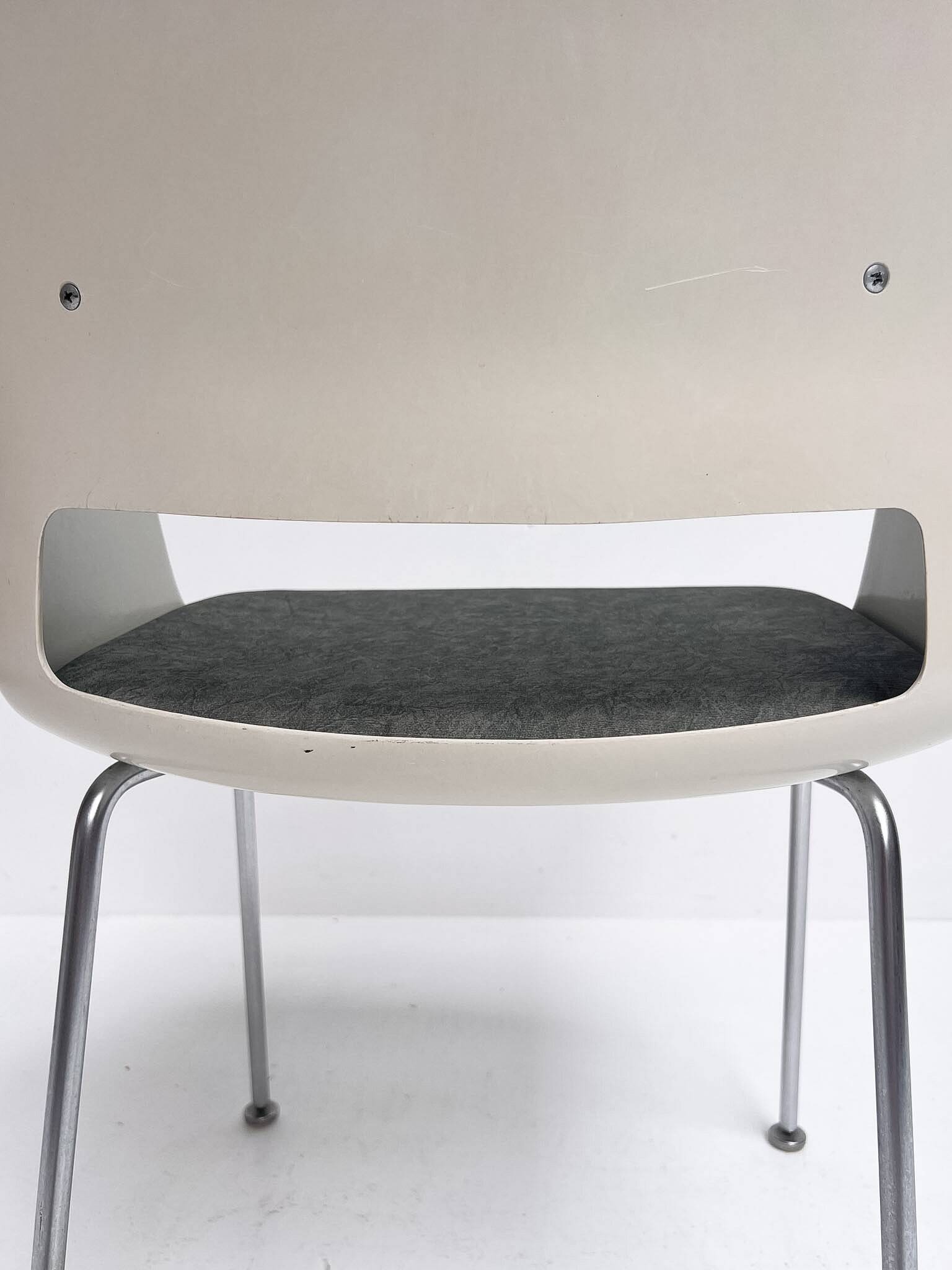 Gispen Model 2225 shell chair by Andre Cordemeijer, 1960s