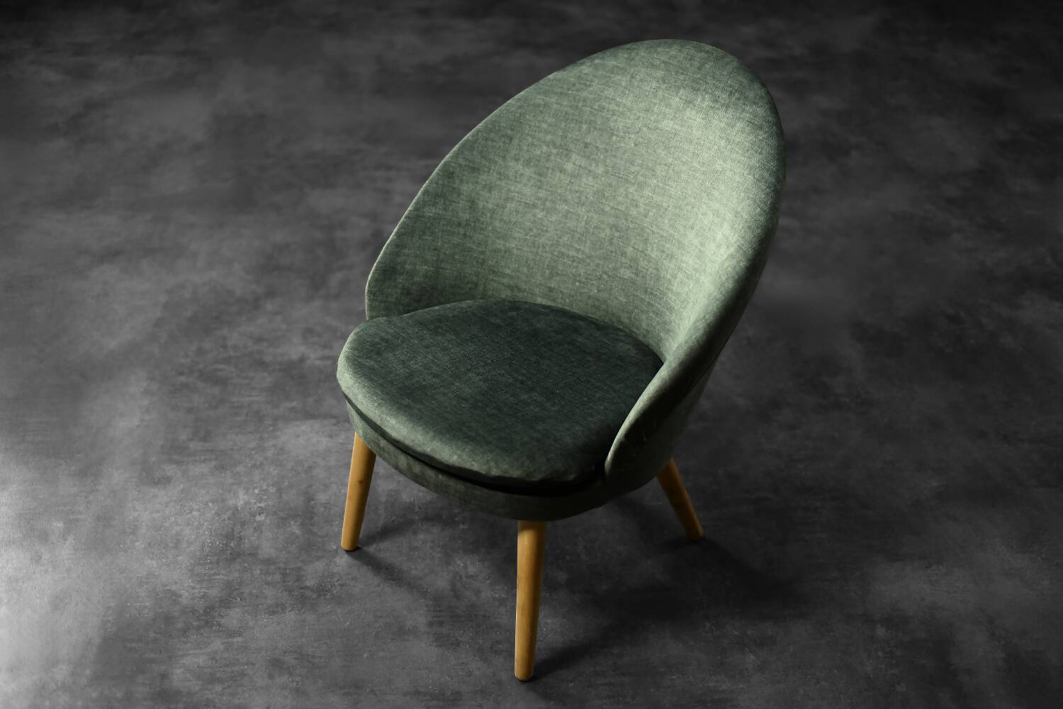 Danish armchair in beech and velvet by Ejvind A. Johansson for Godtfred H. Petersen, 1950-60.