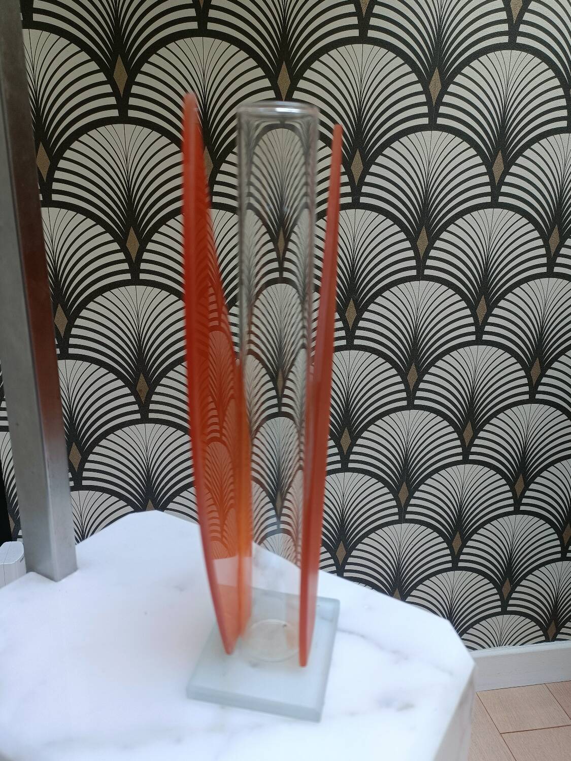 Vintage orange soliflore