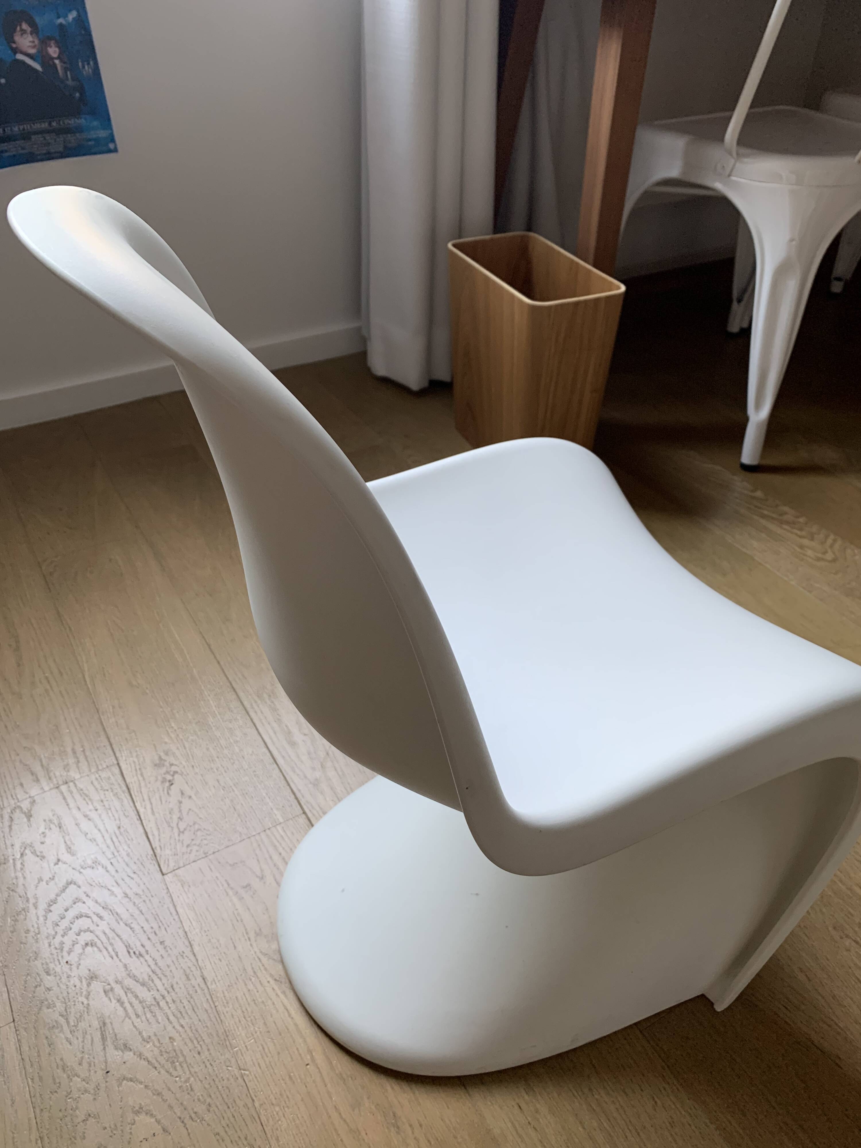 Panton Junior chair in white color
