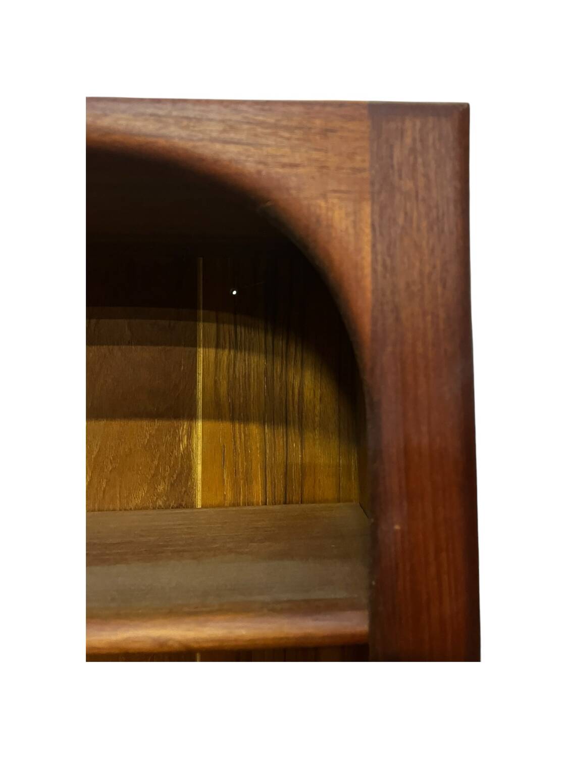 Highboard mit Regale und Türen