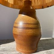 Lampe en céramique marron 1970 et abat jour feuillage