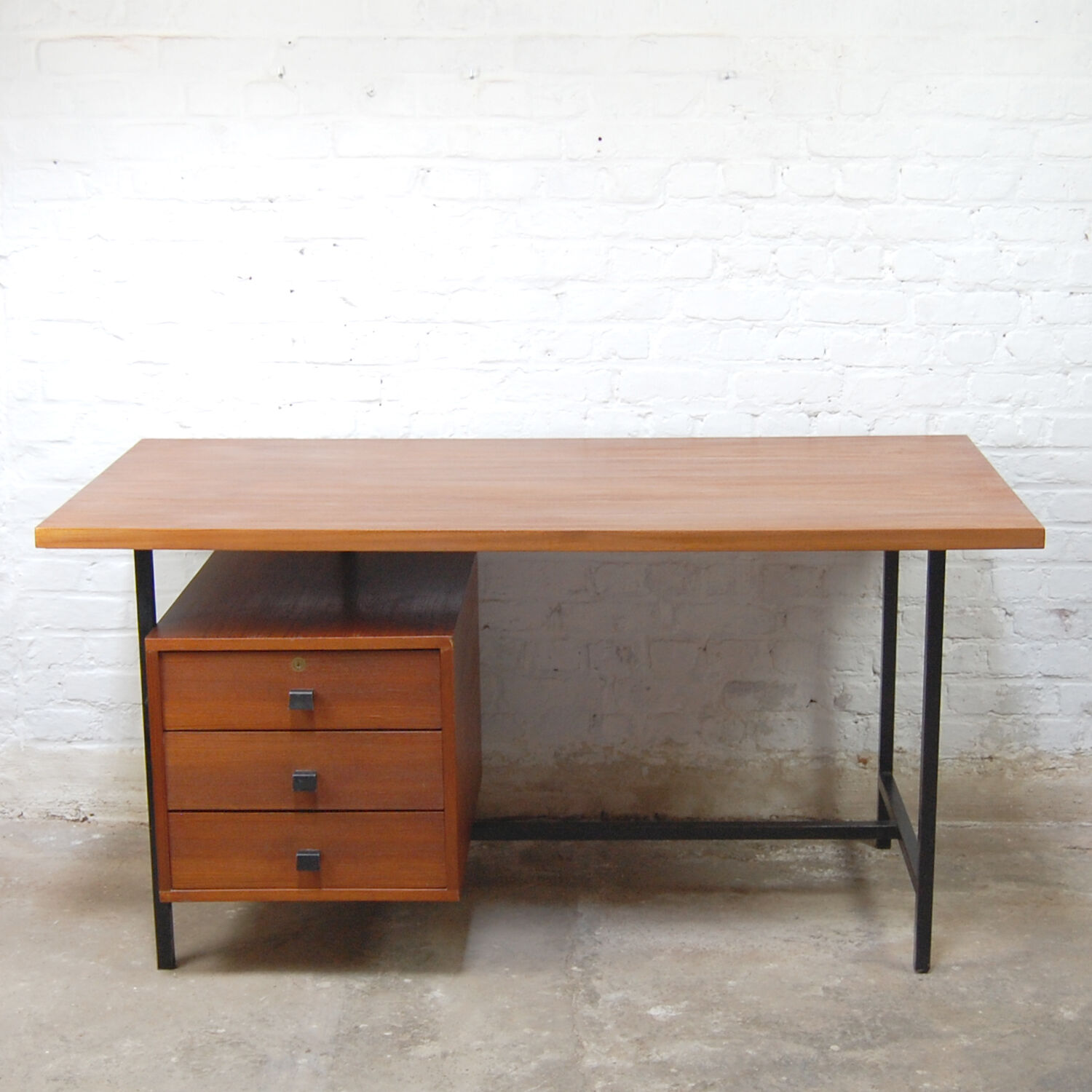 Model desk "Ariel" by Jean Domps, Trefac edition 1960