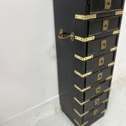 Meuble a huit petits tiroirs en bois noir XX Siècle