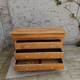 Commode en noyer