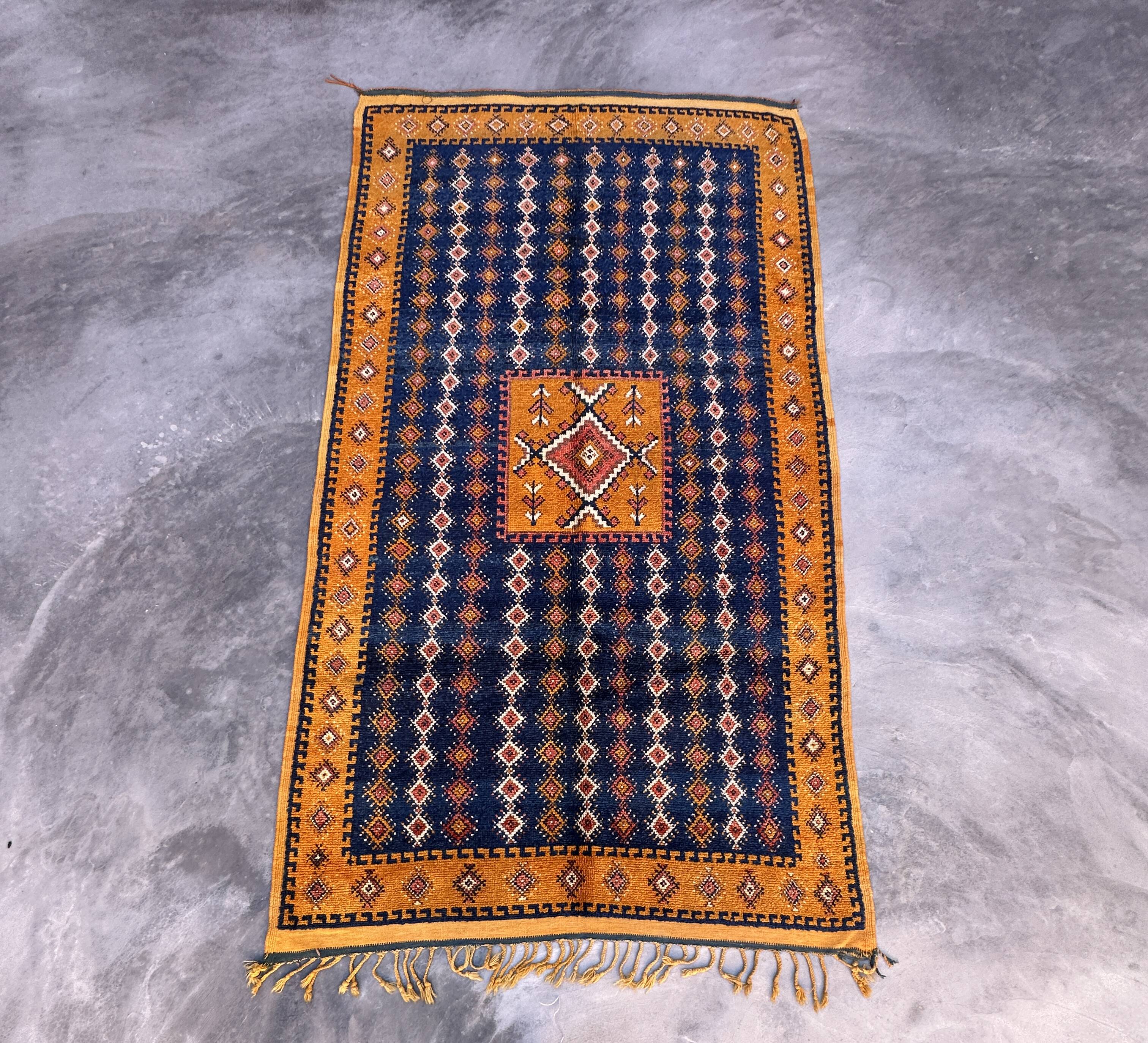 Colorful Taznakht Moroccan rug - 259 x 144 cm