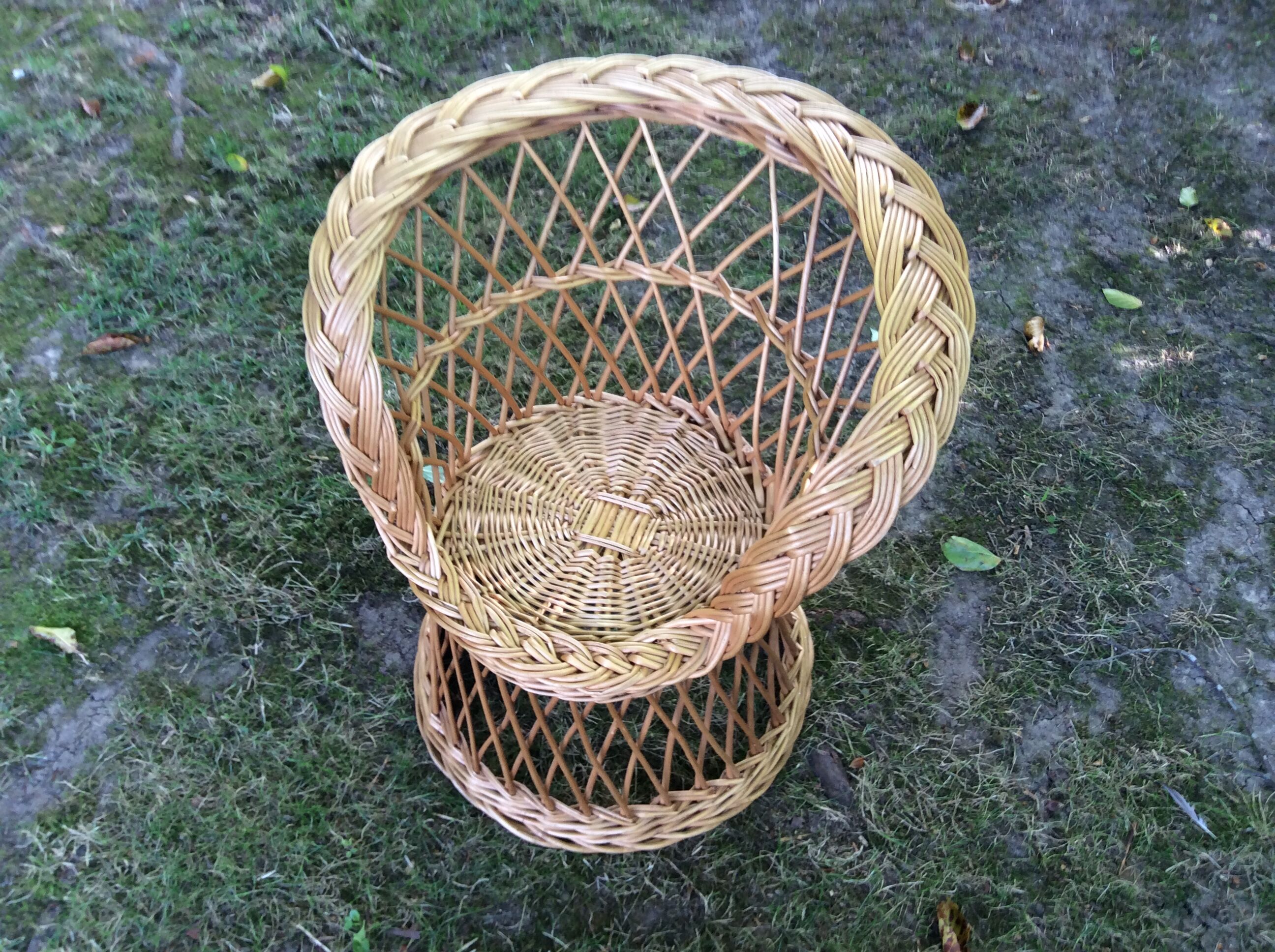 Children's wicker chair