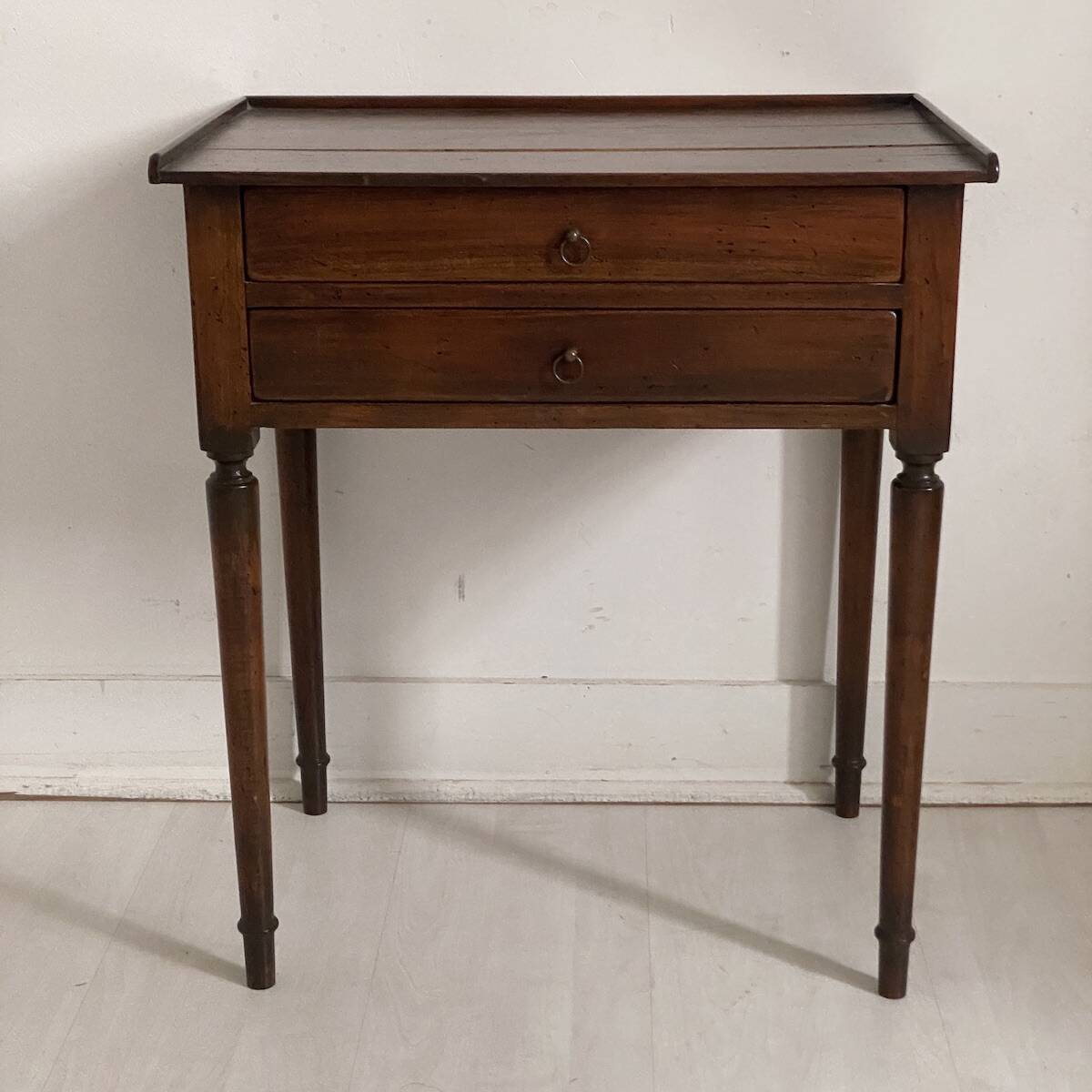 Small side table from the 19th century.
