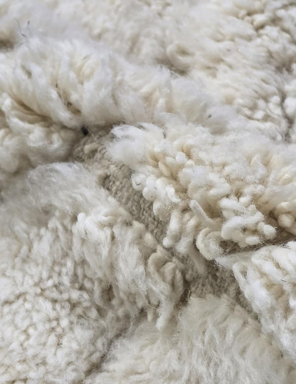 White Hallway Rug - 191 x 70 cm