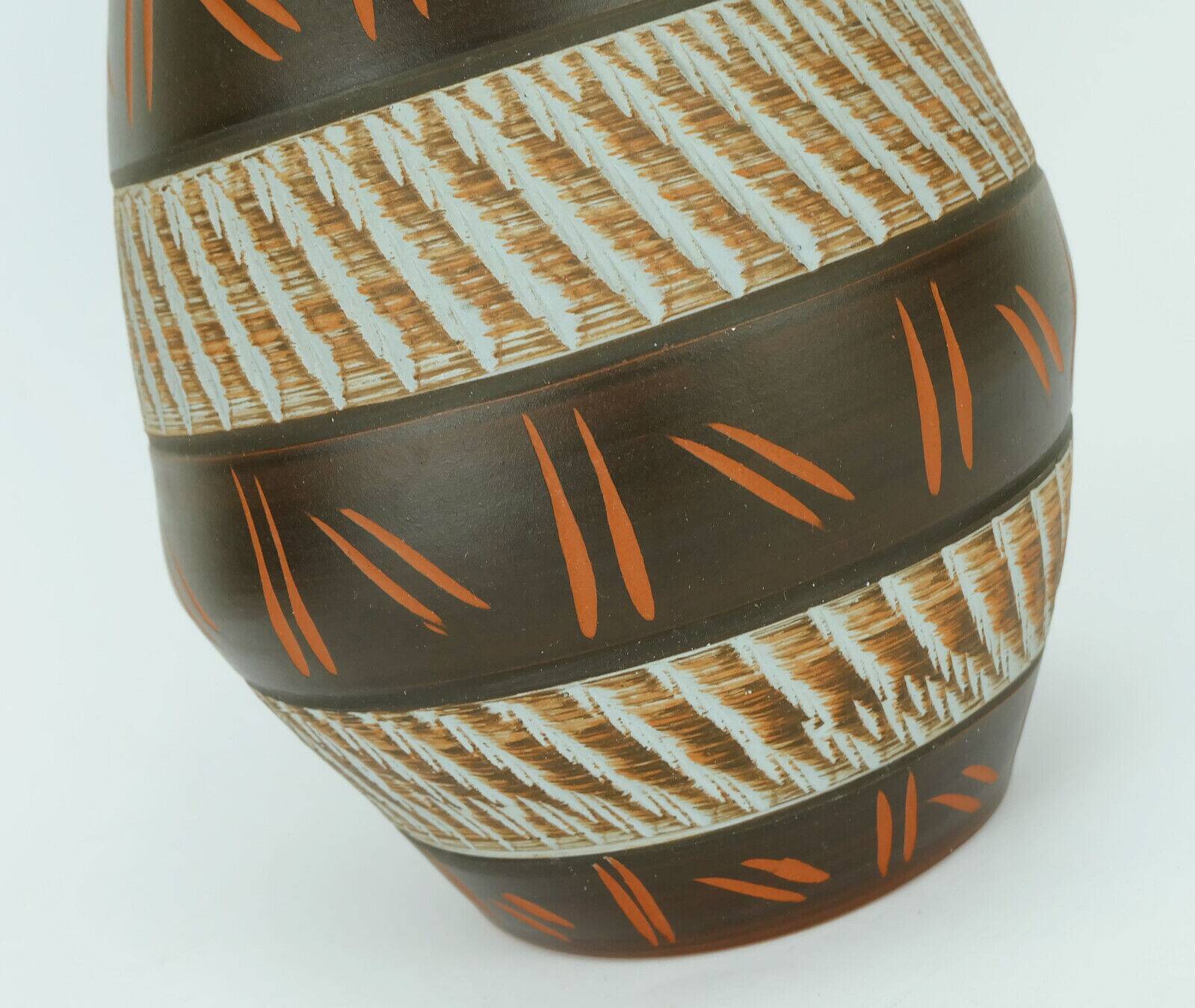 1950's akru keramik mid century VASE sgraffito decor model 10 30
