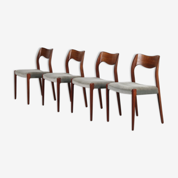 4 chaises de salle à manger "Modèle 71" des années 1950 par Moller, Danemark