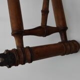 Retractable vintage hook