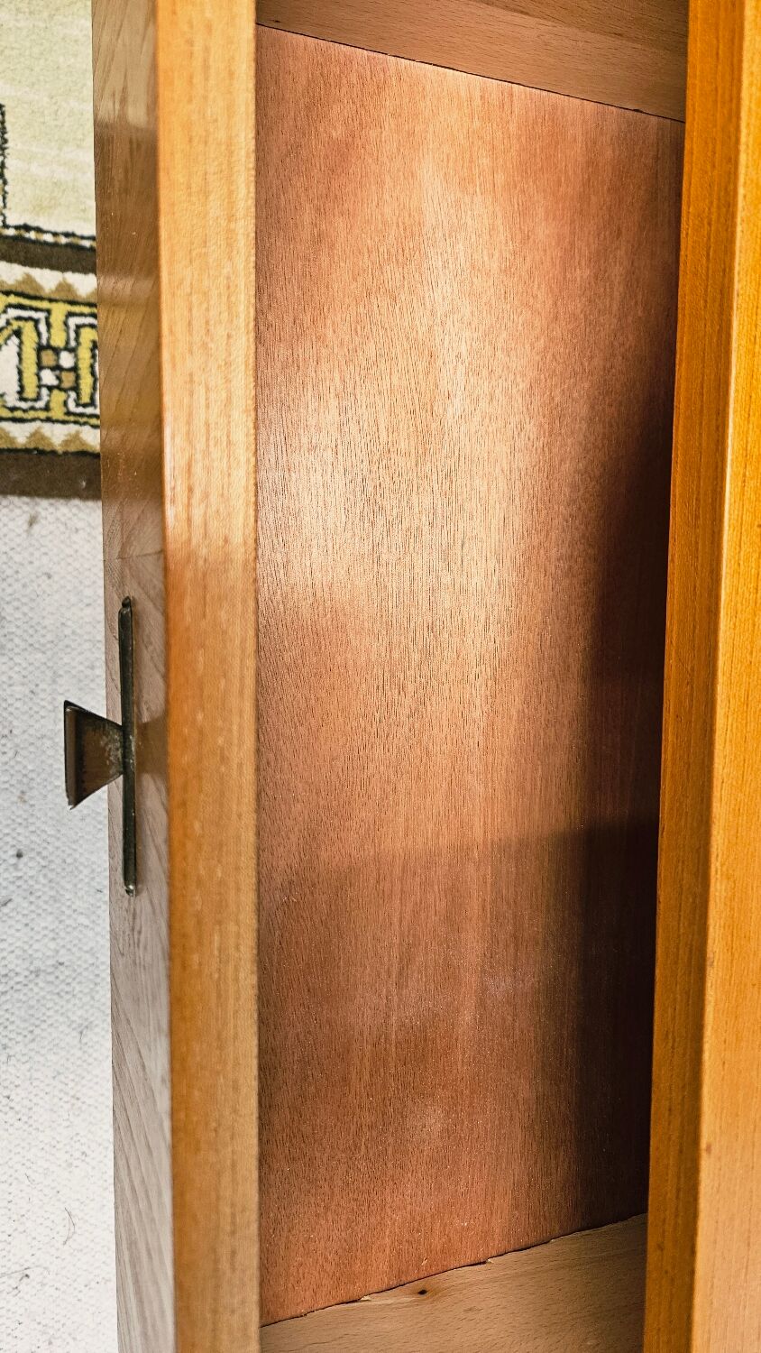 Vintage 1960s 4-drawer, 1-door cabinet