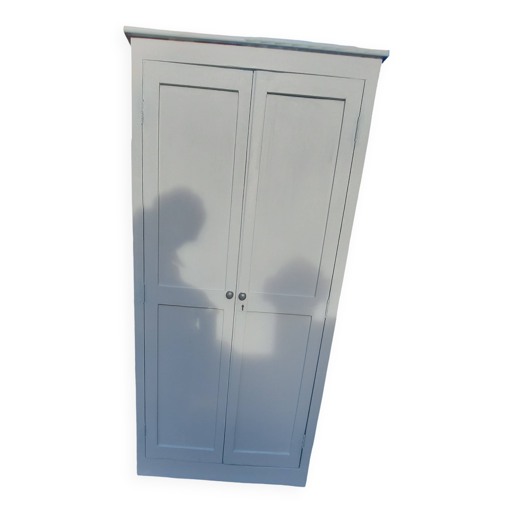 beautiful Parisian wardrobe 2 doors light gray 1920/40 + key
