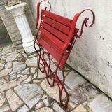 Foldable iron and wood bench