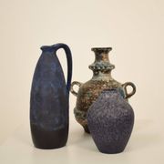 Vase amphore en céramique bleue, brune, verte et blanche, années 1970