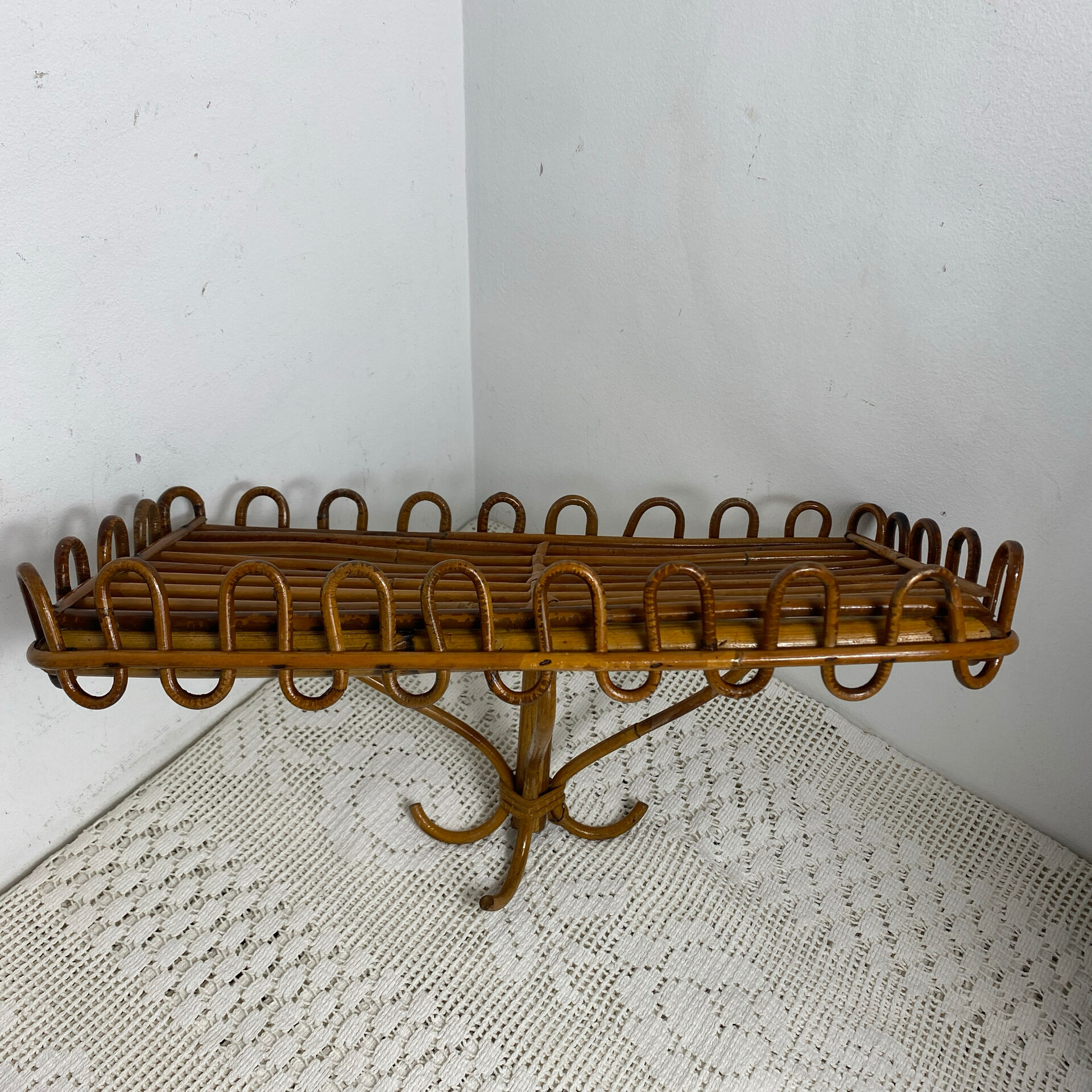Shelf or wall console in rattan and bamboo