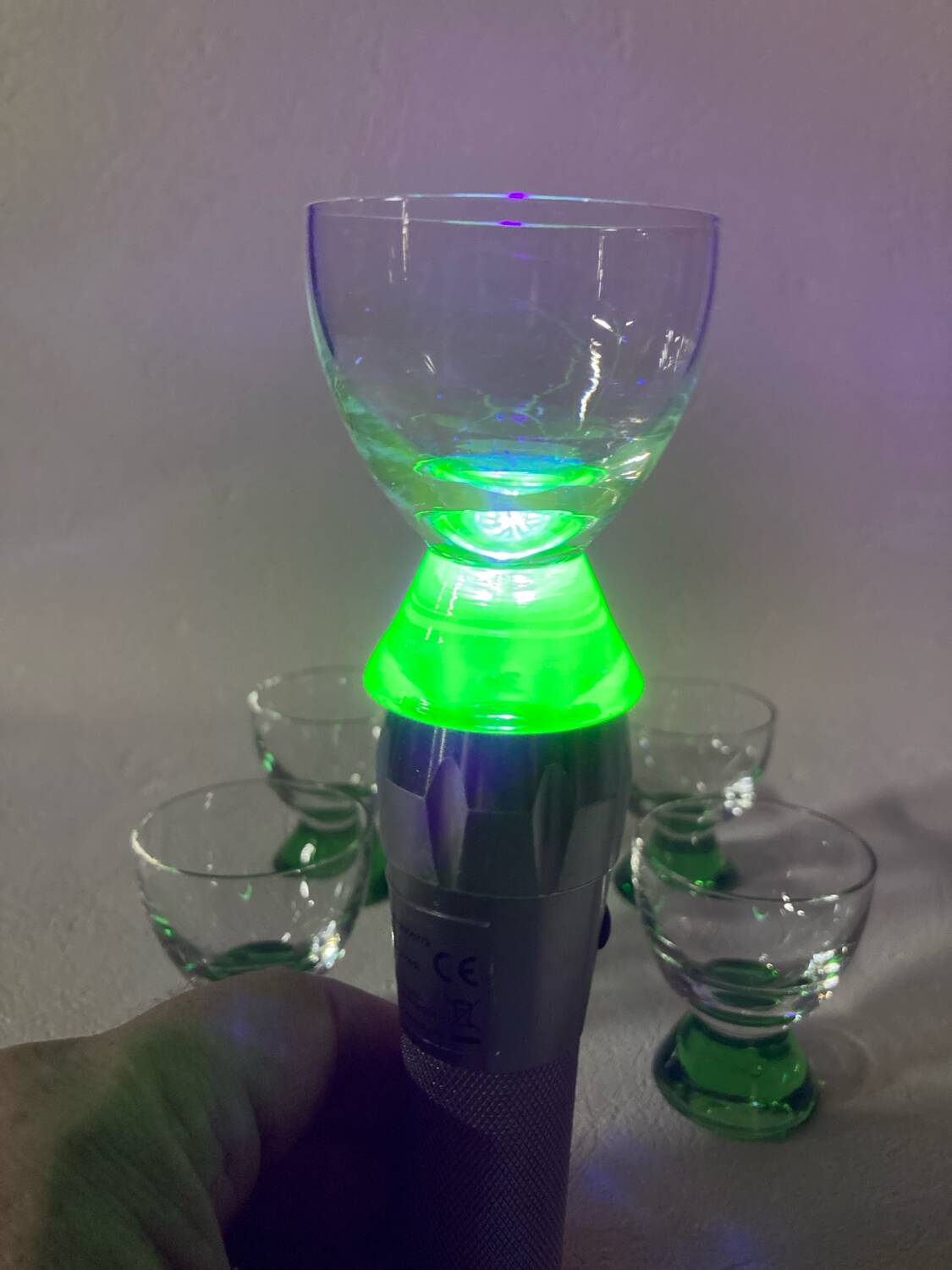 6 Ouralin green pyramidal round stem liqueur glasses