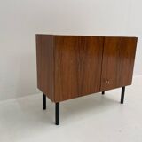 Armoire vintage