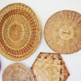 Wall composition of 7 baskets wicker