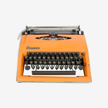 Triumph orange typewriter "Luxury Contessa"