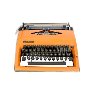 Machine à écrire orange Triumph "Contessa de luxe"