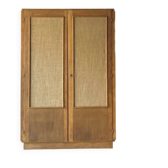 Armoire parisienne rénovée