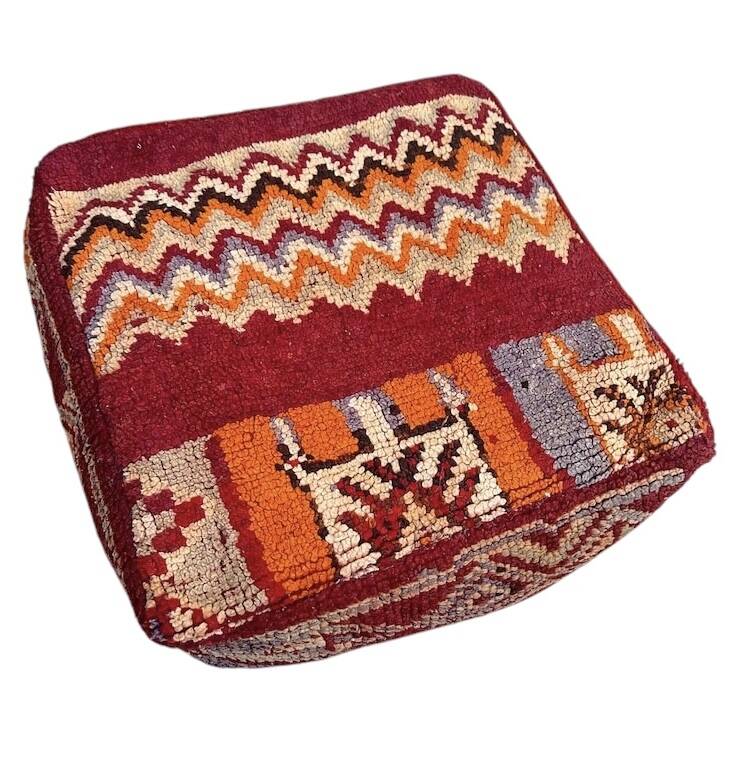 Set of 8 Moroccan Berber poufs in wool – Vintage red kilim