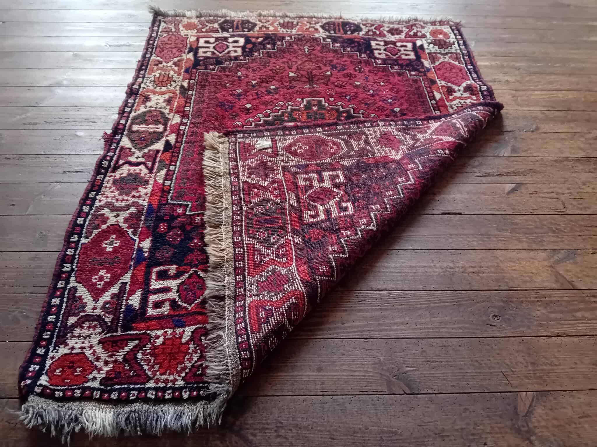 Handmade Persian Shiraz Rug 155x114cm