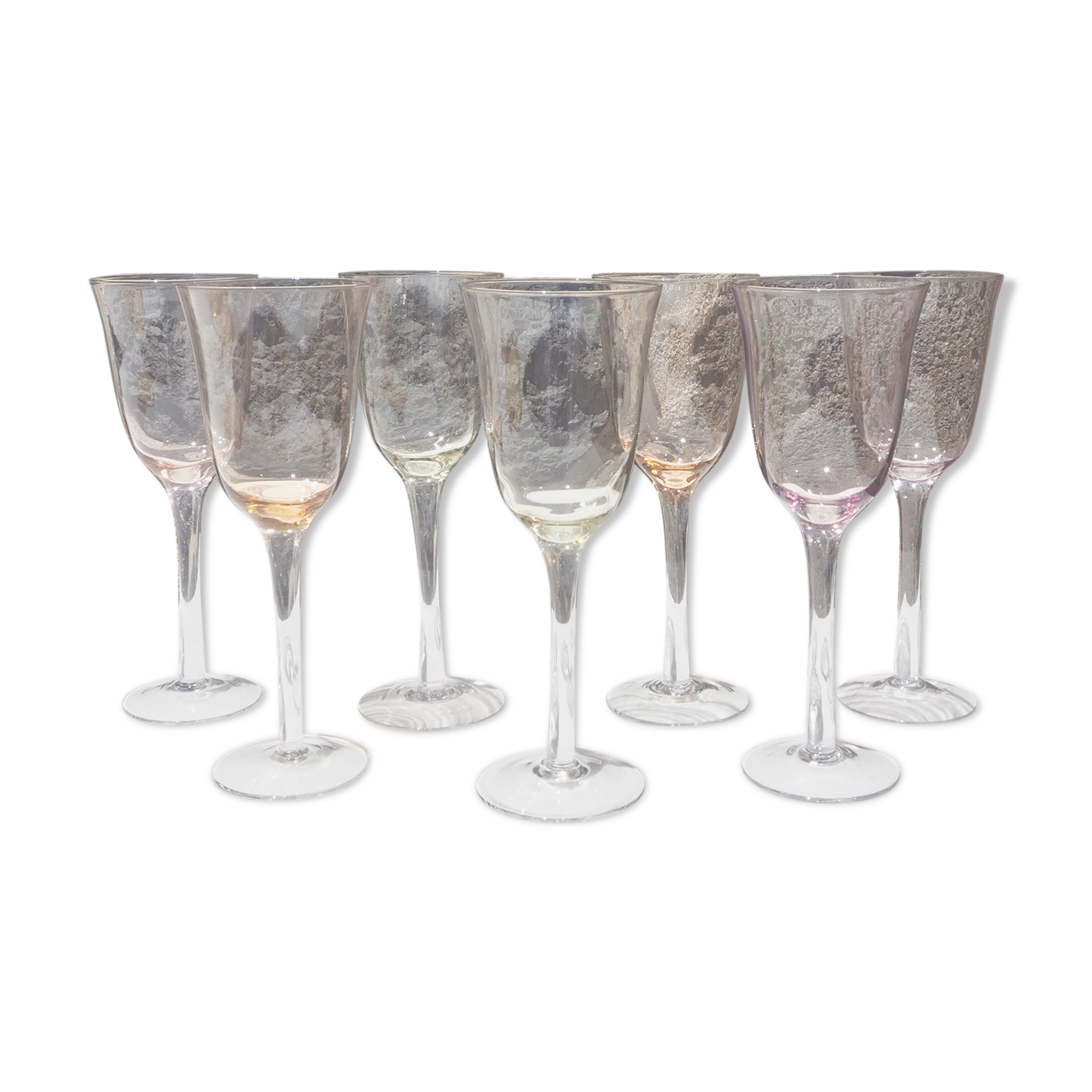 Set de 7 verres à vin en verre coloré