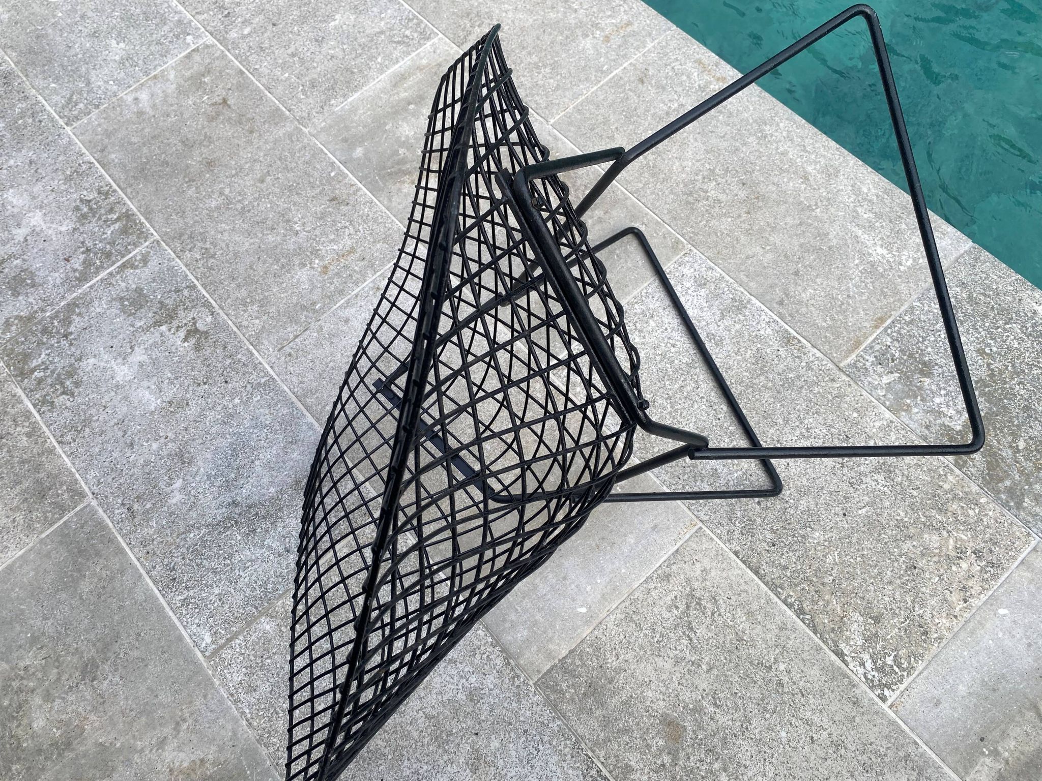 Pair of Harry Bertoia KNOLL 1950s vintage small diamond armchairs