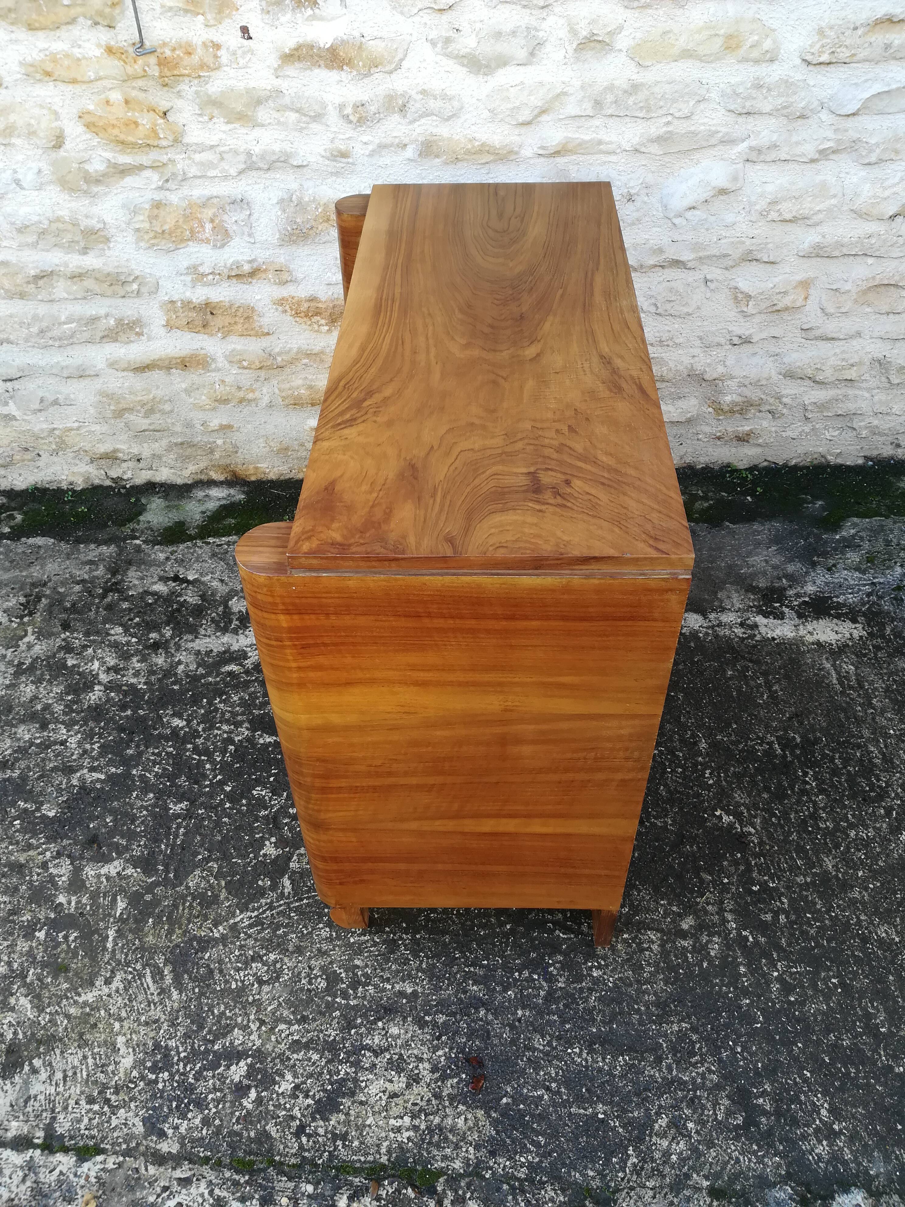 Vintage chest of drawers