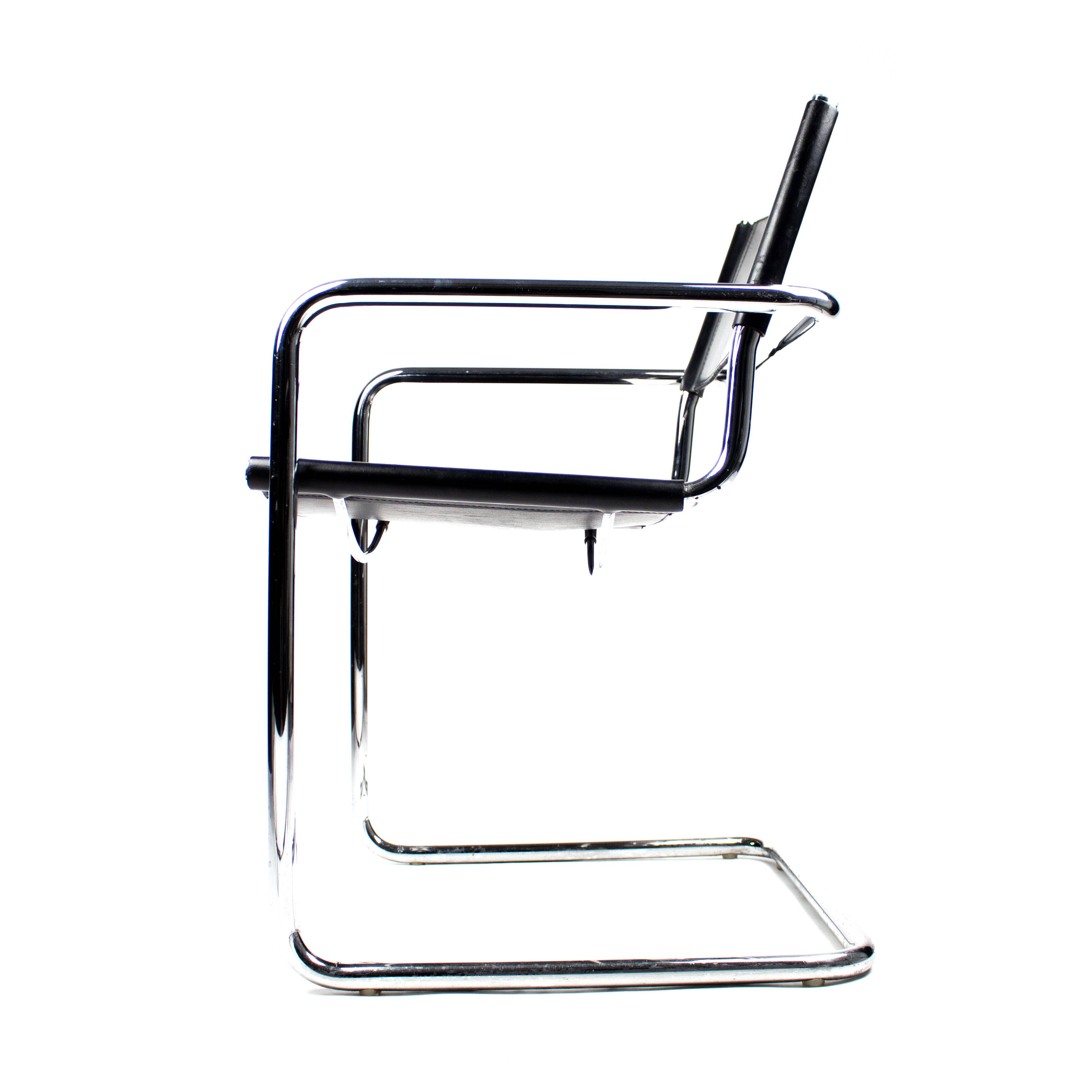 Pair of Matteo Grassi MG5 chairs in black leather and chrome