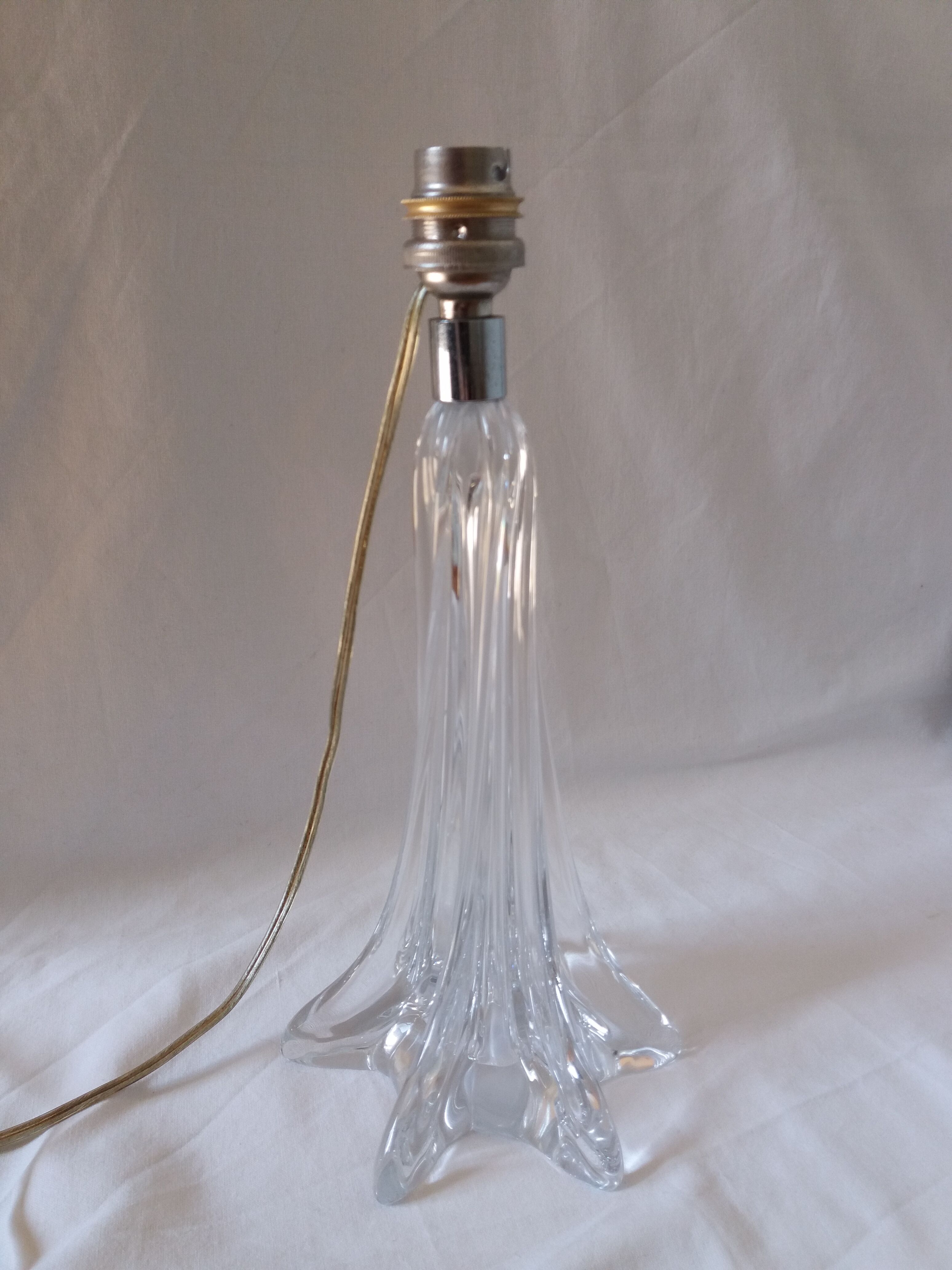 Foot lamp twisted in crystal or glass