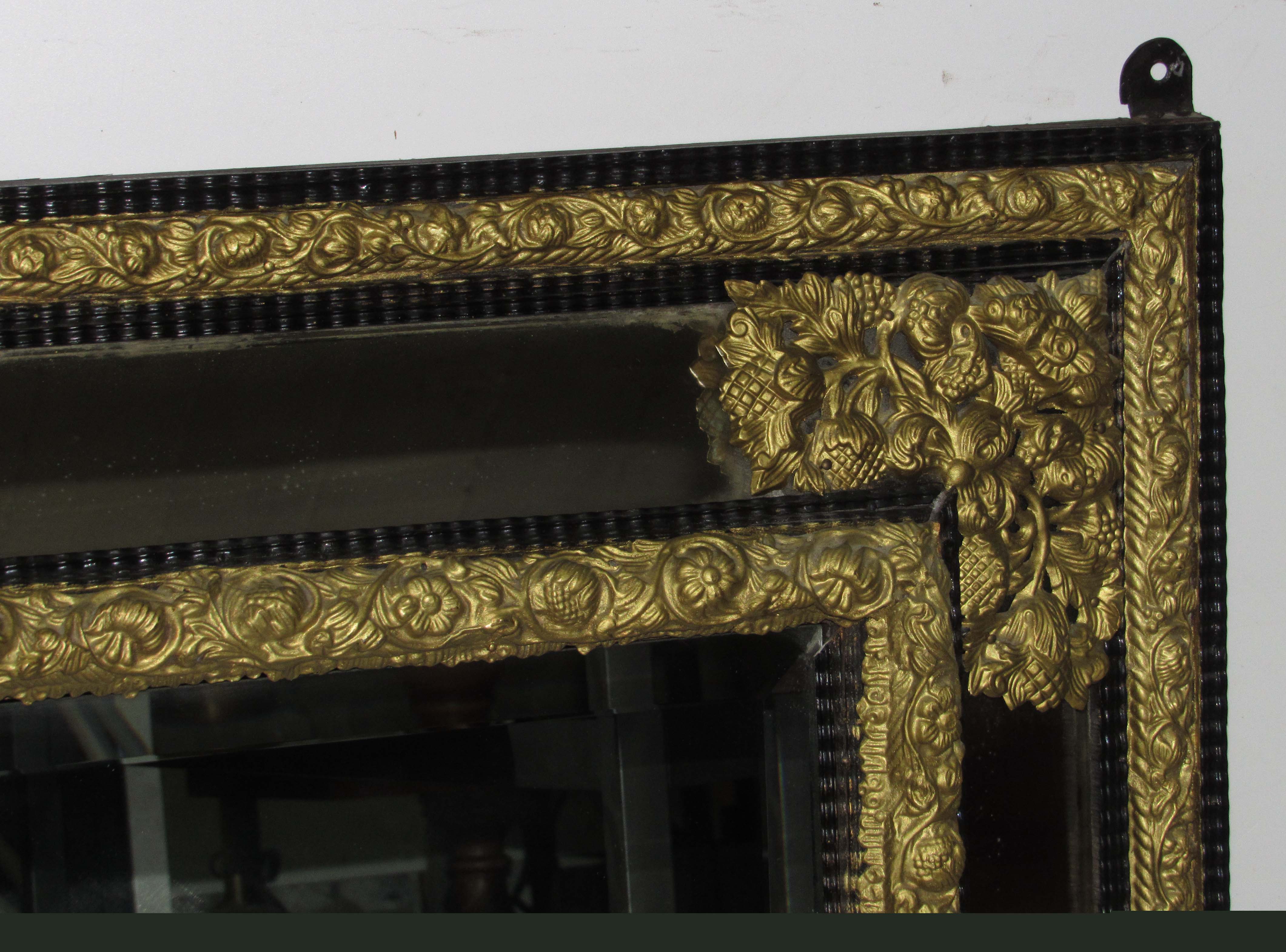 19th period beveled mirror 80x98cm