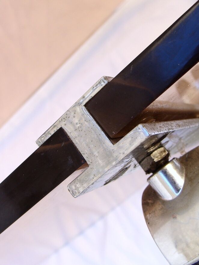 Plexiglas design rolling coffee table